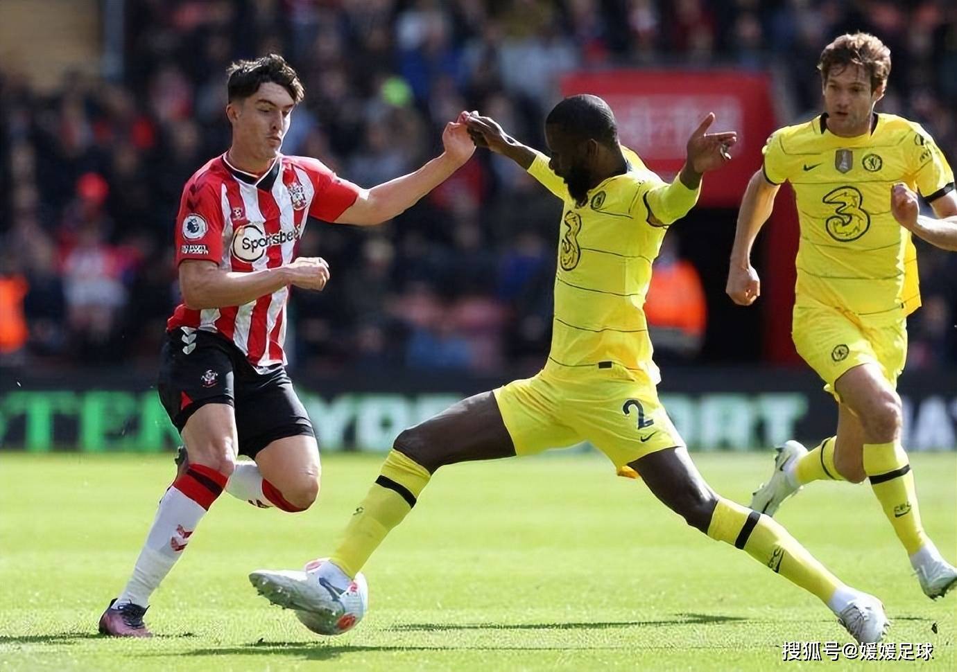 九游下载安装-包含风云突变费耶诺德赛前防线松动，CBA常规赛版图或变，悬念犹存，球探报告显示潜力的词条