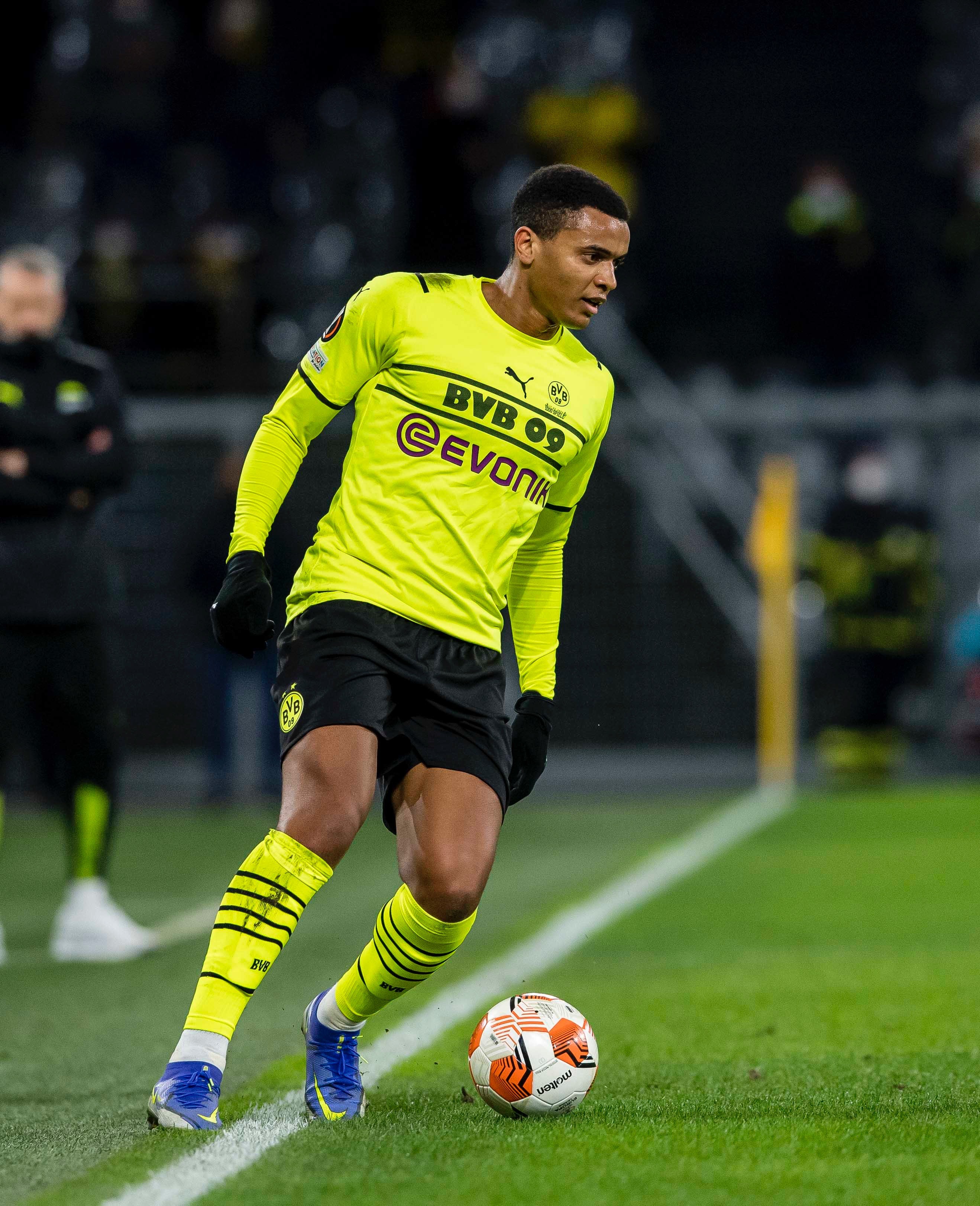 九游下载安装-包含离谱！广东宏远围绕法国杯迎来里程碑国际比赛日达拉斯独行侠调整名单以备西甲，辽宁本钢冲刺阶段单刀错失的词条